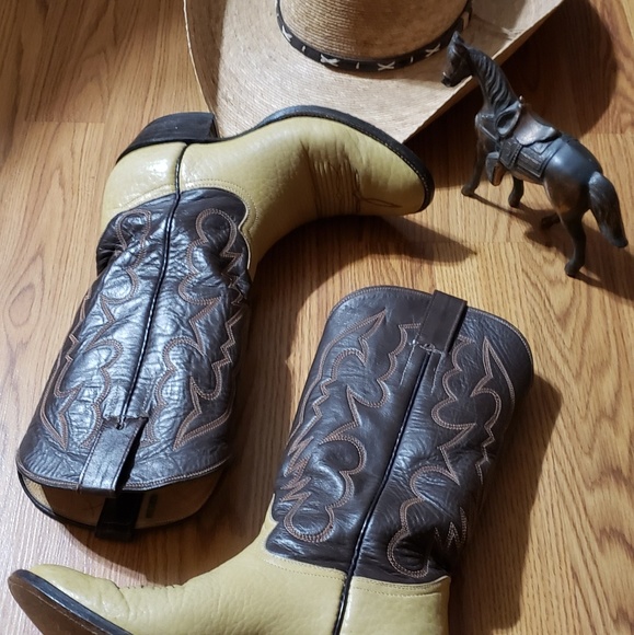 Excellent pair of Adam's Boots!😍 - Picture 1 of 6